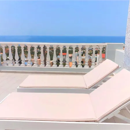 Guest house Sun Shine Senior Full View