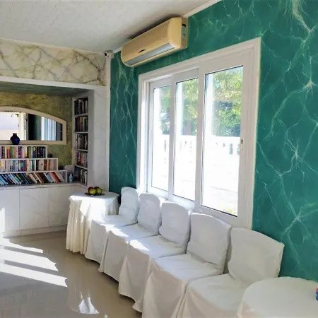 Sun Shine Senior Full View Guest house *