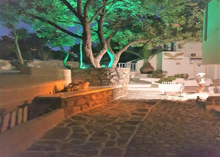 Гостьовий будинок Sun Shine Senior Full View 4*